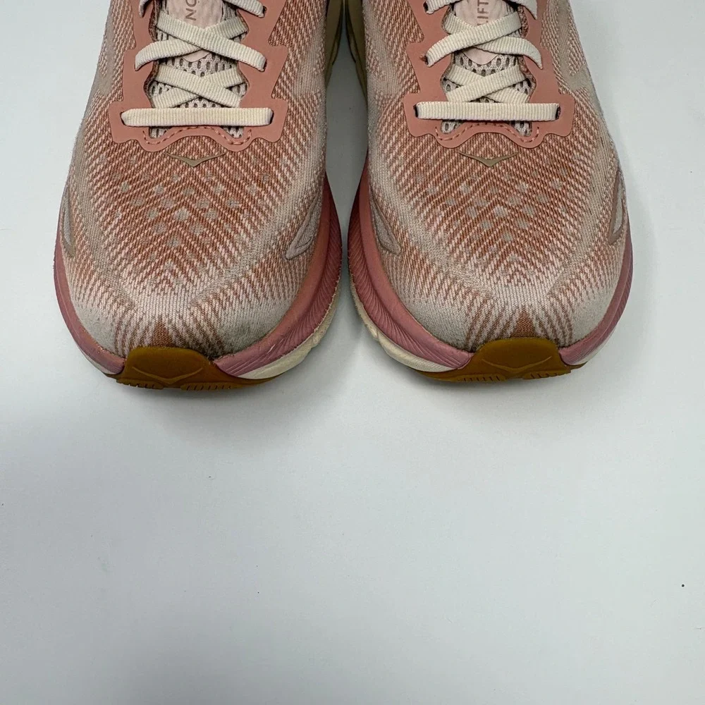 Hoka Clifton 9 Women's Size 10 Sandstone Cream Running Shoes (1127896 SNC)